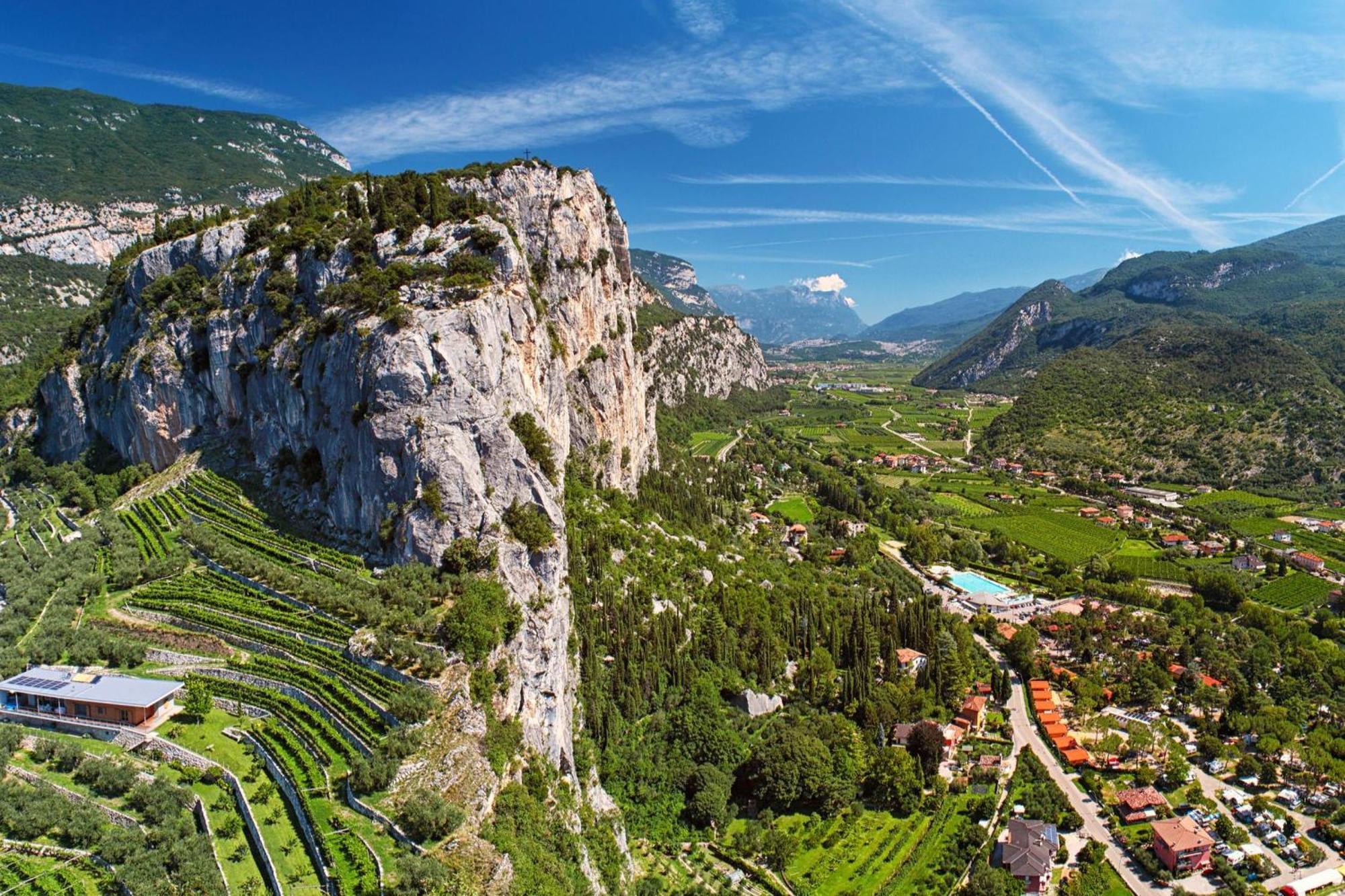The Peace Of The Lake - Happy Rentals Torbole Sul Garda Exterior foto